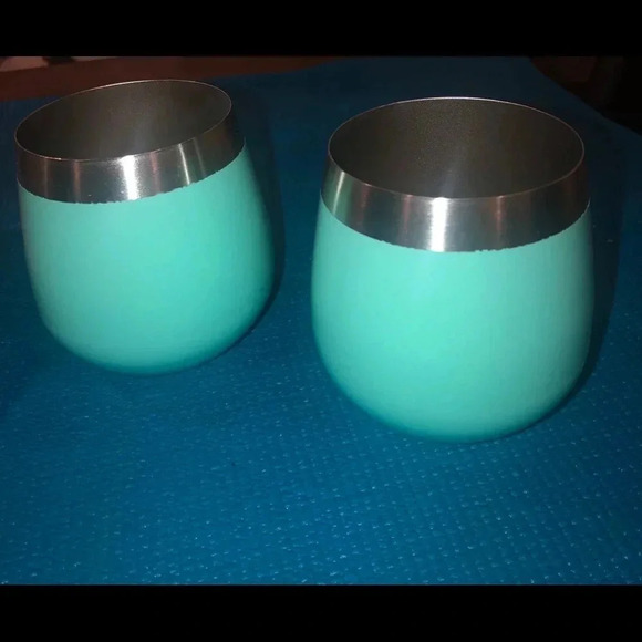 Aqua wine glasses Nwot - Picture 2 of 2